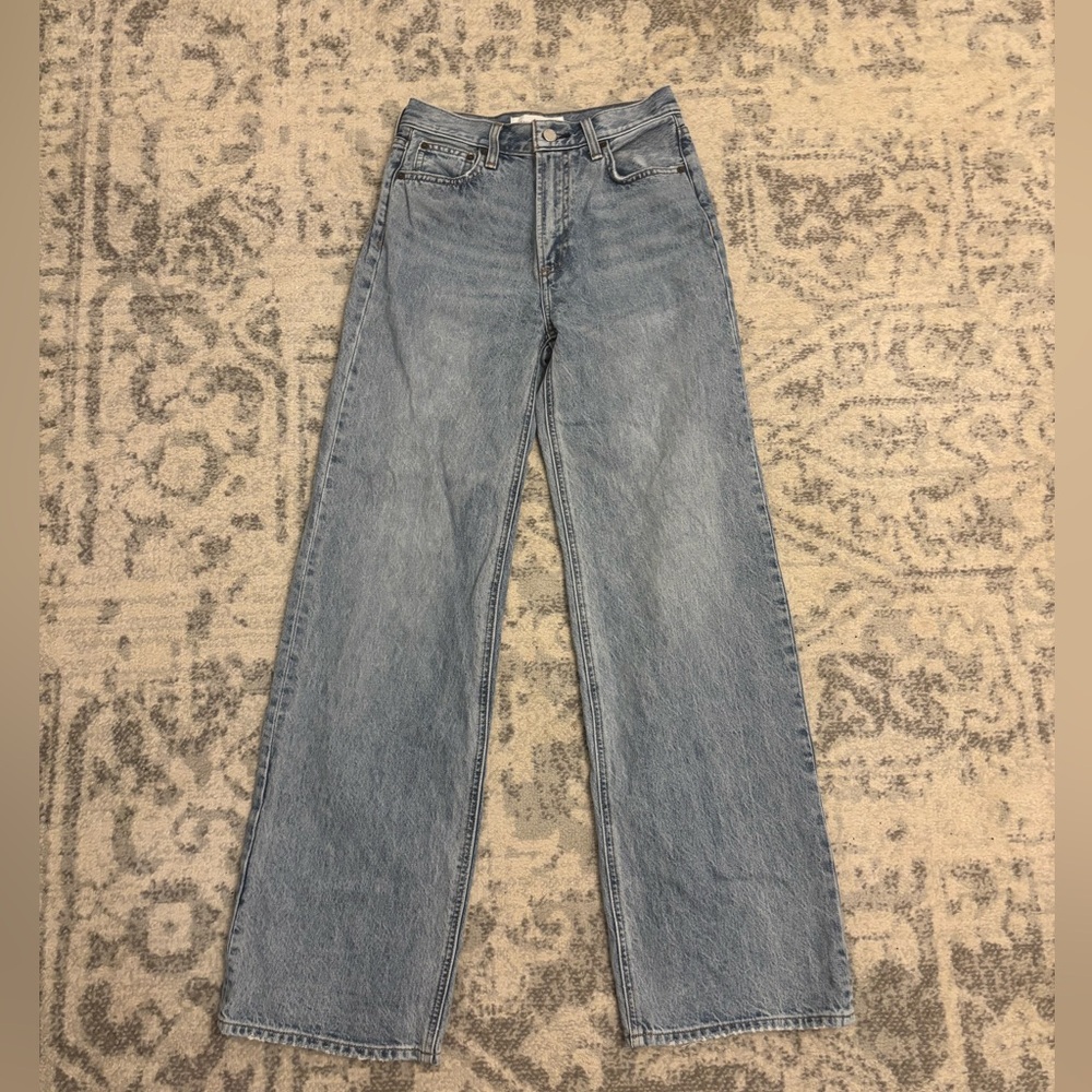 Aritzia The Farrah Hi-rise Wide Jean